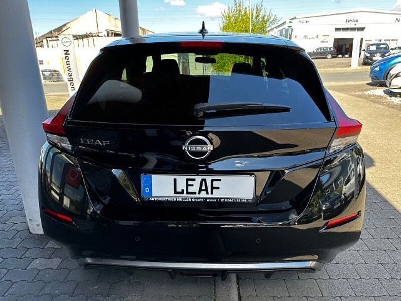 Nissan Leaf (ZE1) MY22 N-CONNECTA Winterpaket LED