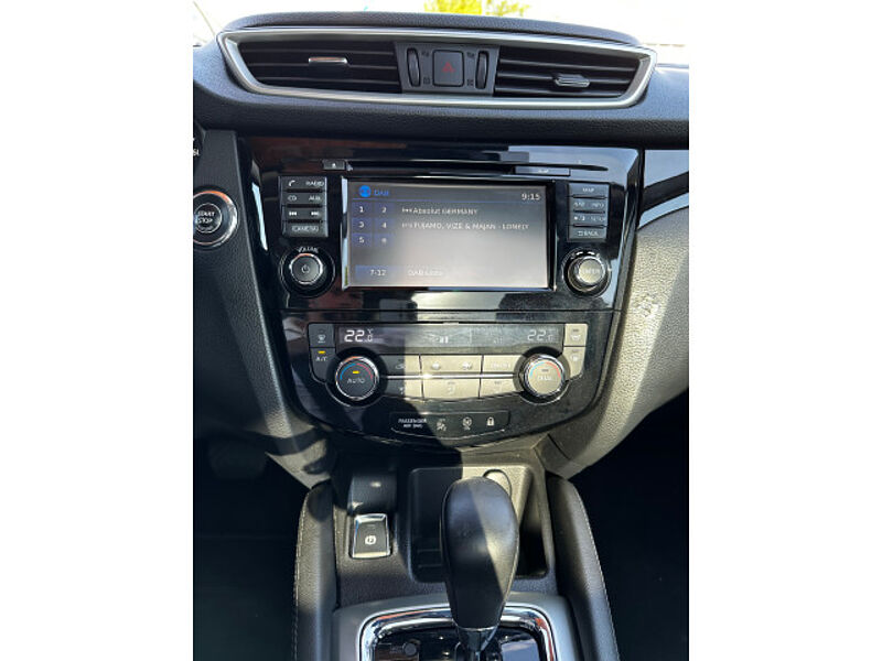 Nissan Qashqai 1.6dCi Xtronic 4x2 Tekna NAVI AHK Kamera