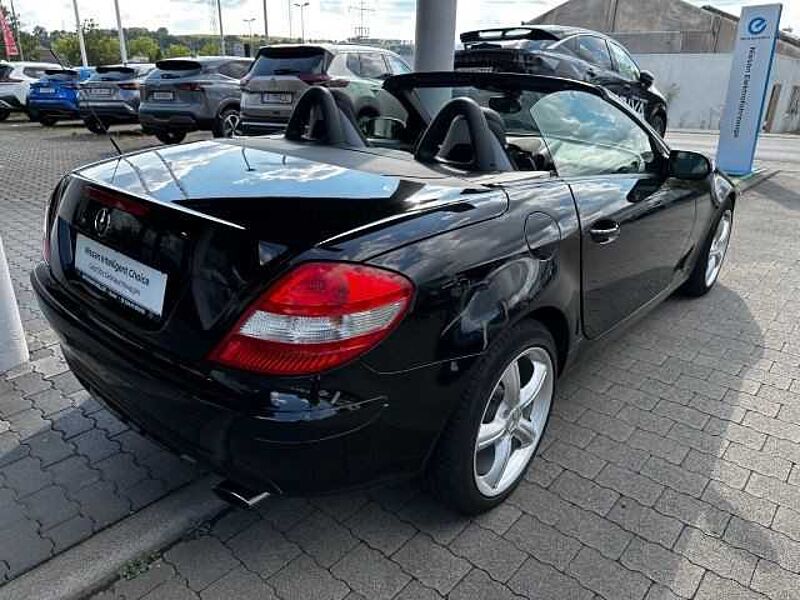 Mercedes-Benz SLK 200 Kompressor 1.8 Cabrio 163PS AIRSCARF