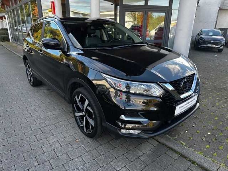 Nissan Qashqai 1,6l DIG-T Tekna 6MT 163PS Navi Leder