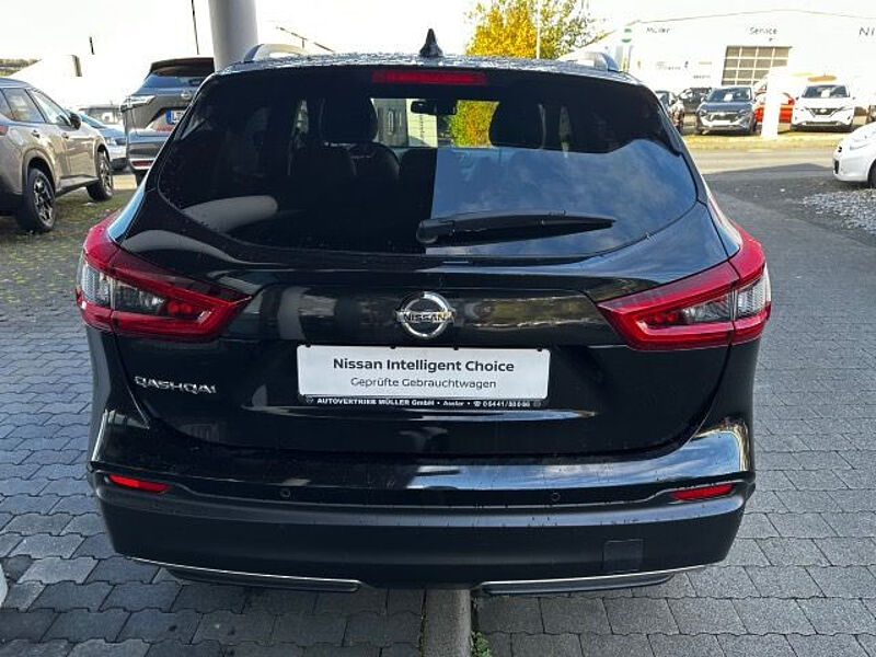 Nissan Qashqai 1,6l DIG-T Tekna 6MT 163PS Navi Leder