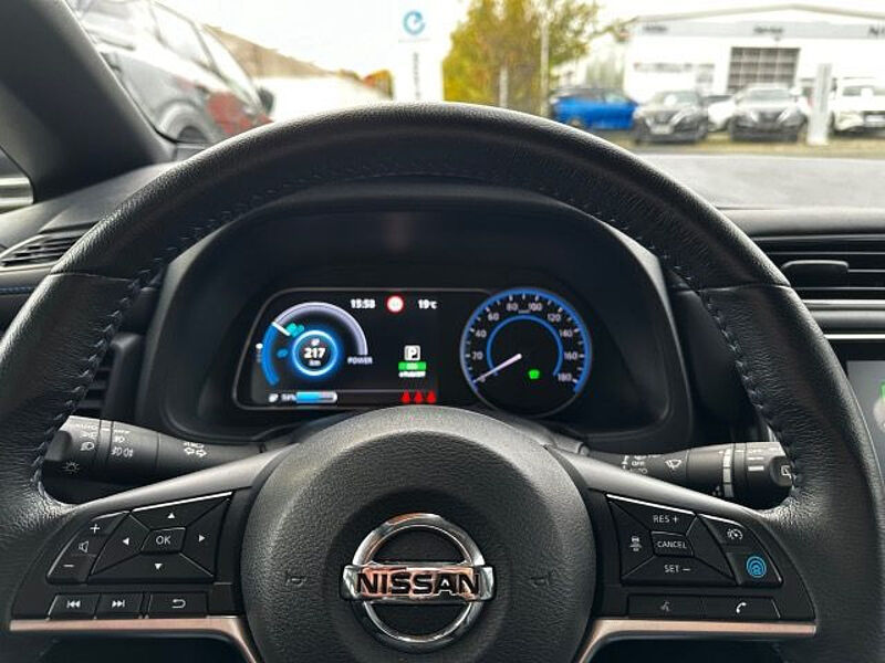 Nissan Leaf 62kWh e+Tekna NAVI 360° Kamera Propilot LED