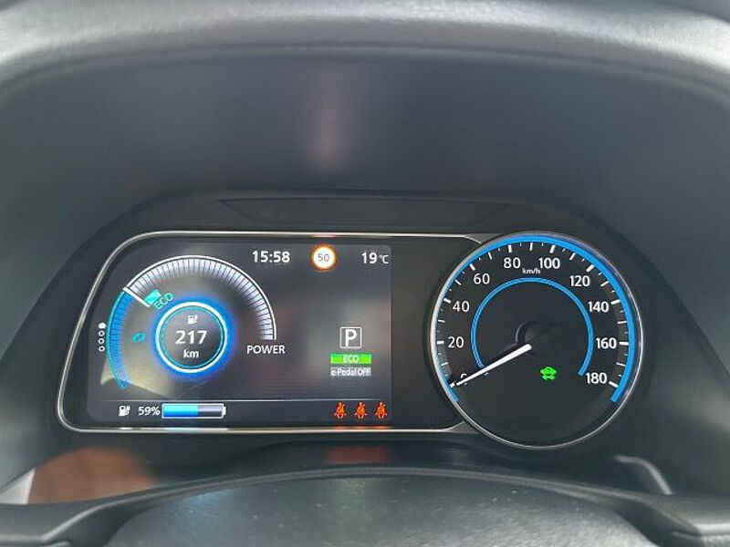 Nissan Leaf 62kWh e+Tekna NAVI 360° Kamera Propilot LED